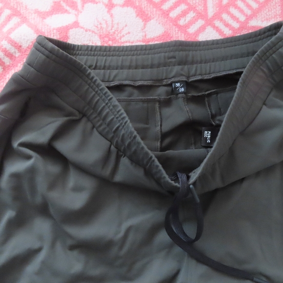 Public Rec All Day Everyday Athletic Performance Sweatpants 36x28 olive green - Picture 4 of 8